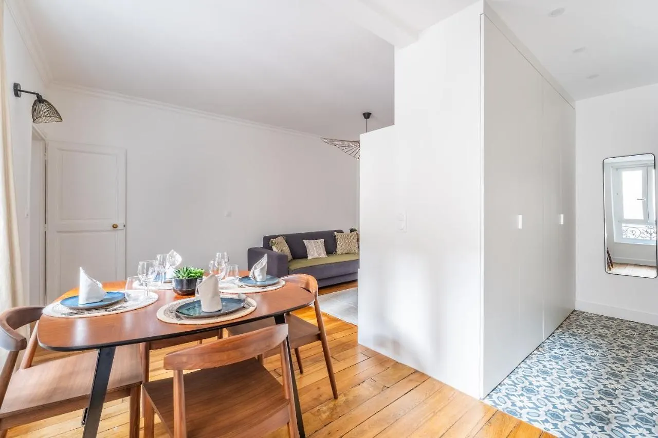 Cozy Flat Paris Centre 아파트
