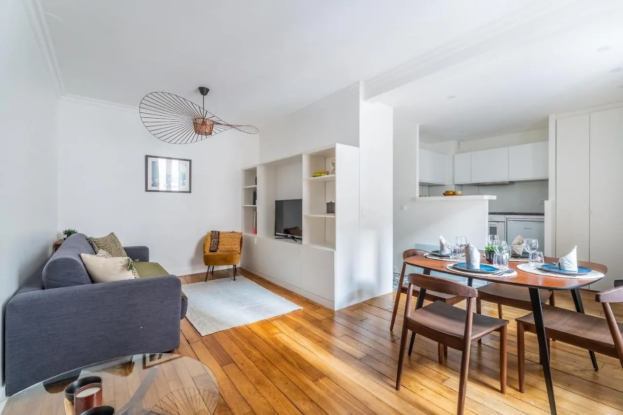 Cozy Flat Paris Centre 아파트